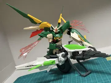 hg 건담 페니체 리나시타 & 메테오 호퍼 조립 완료