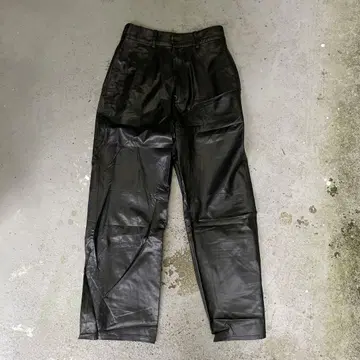 유나이티드 애로우즈 가죽 팬츠