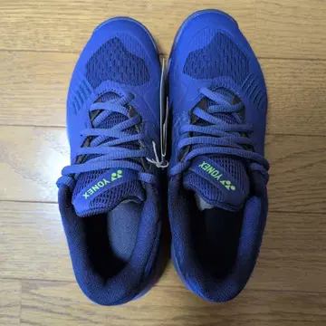 YONEX SONICAGE 네이비 신발 22.5cm