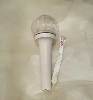 IVE 응원봉 스트랩 포함