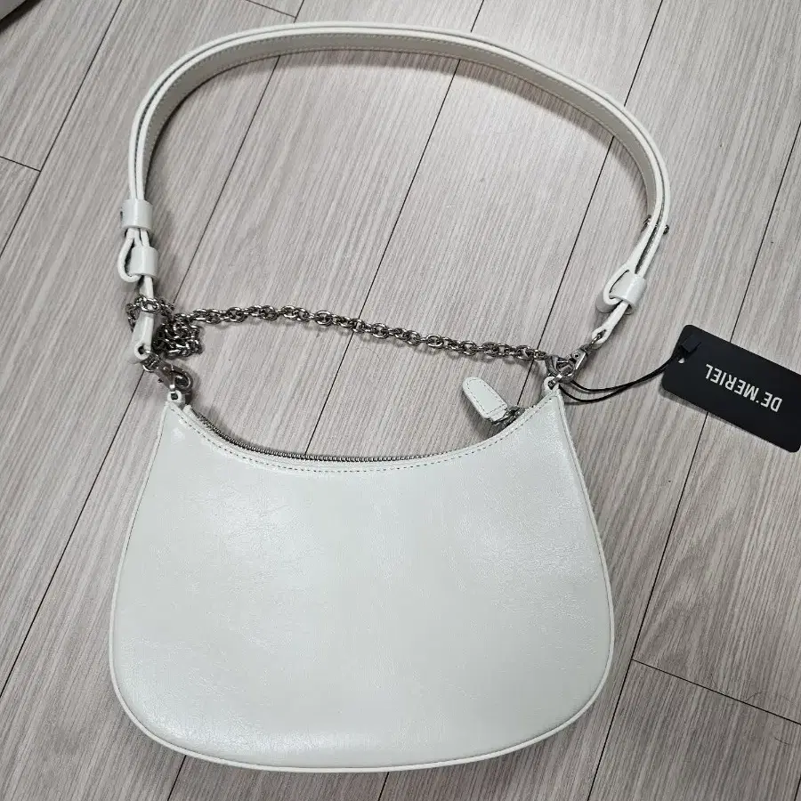 ★DE MERIEL★ Rosy Bag SmallSilver ROSYBAG De Meriel Rosie Bag, new with tags on Bunjang Global Site.