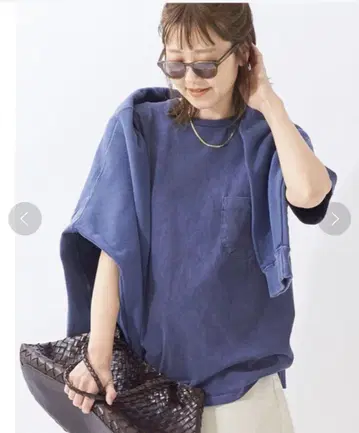 Mixta 미쿠스타 네이비 티셔츠 플라주