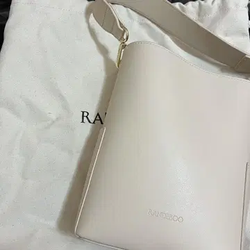 RANDIBOO 베이지 숄더백