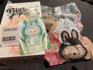 POP MART Labubu Serenity 카드 포함