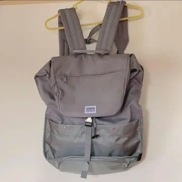 E 하이픈 월드 갤러리/GRAVIS 콜라보 백팩