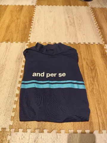 and per se 네이비 반팔 셔츠