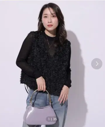 미사용 새상품 앱와이어 리셰 시어 하이넥 리브 니트