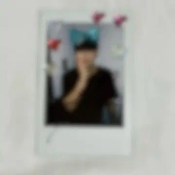 WEi 위아이 준소 리리이베 폴라로이드 폴라로이드 사인