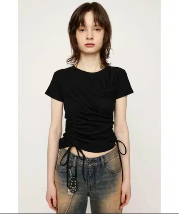 루쉬 디자인 블랙 티셔츠 반팔
