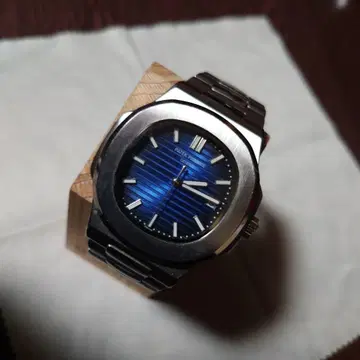 Patek Philippe 자동 감기 손목시계 파랑 다이얼