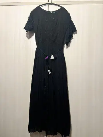 에메랄드 모텔 롱 원피스