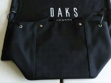 새상품급 DAKS 블랙 미니 토트백