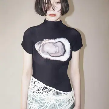 musubore pleatsed print tops [미사용 새상품]