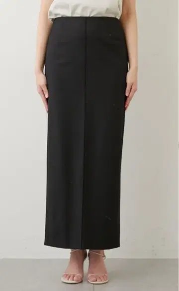 새상품급 개럴개런트 스트레치 핀턱 타이트 스커트 블랙