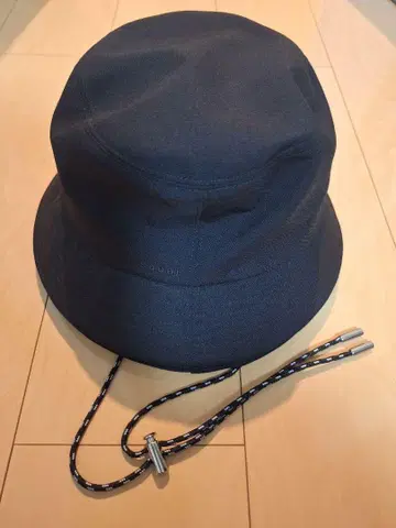 사카이 버킷햇