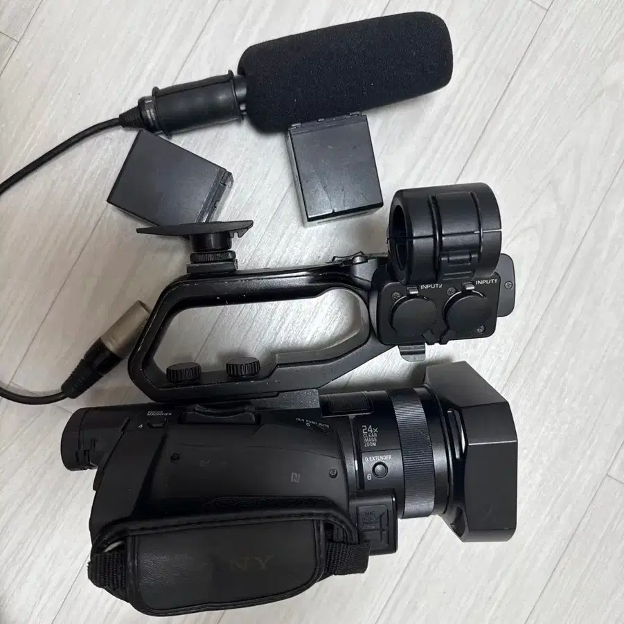 SONY 소니 Sony PWX-X70 (4K Update) unit (Sony X70 Camcorder