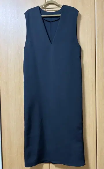 rrrrrrrrr(나인아르) 올 시즌 V넥 원피스 M 사이즈