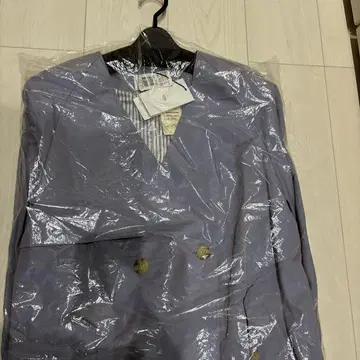 연보라색 더블 브레스트 트렌치코트 정가 18000엔