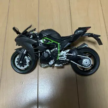가와사키 Ninja ZX-10R 프라모델