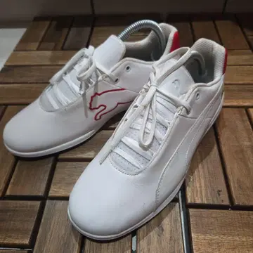 Puma Scuderia Ferrari 화이트 스니커즈