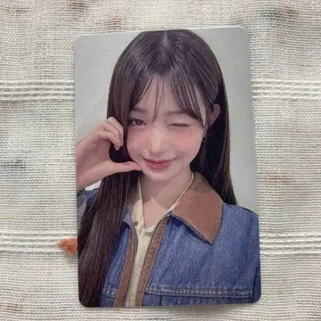 IVE switch 원영 도쿄 회장에서 한정판 8/19 트레이딩 카드