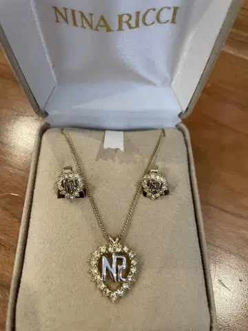 NINA RICCI 목걸이 및 귀찌 세트