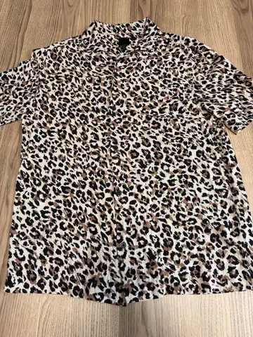 H&M 반팔 셔츠 레오파드 S 사이즈
