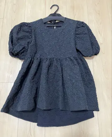 블루레아 Bluelea 자카드 블라우스 블랙