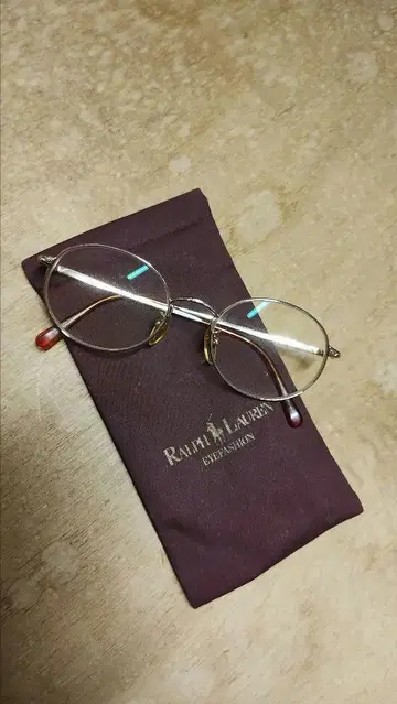 Ralph Lauren 라운드 프레임 안경 케이스 포함