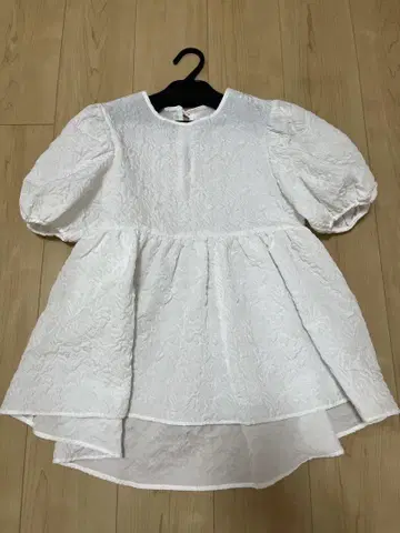 블루레아 Bluelea 자카드 블라우스 화이트