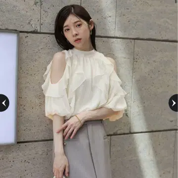 Rirandture 오프숄더 프릴 블라우스