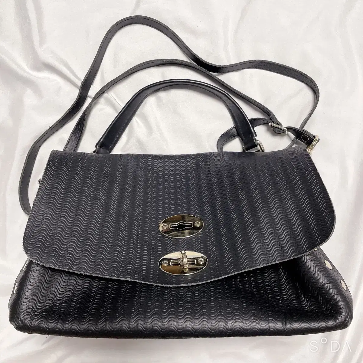 ショルダーバッグ・ポシェット ZANELLATO Woman Shoulder bag Black 0680102000000SMALL Z0001 ZANELLATO(ザネラート) ショルダーバッグ・ポシェット