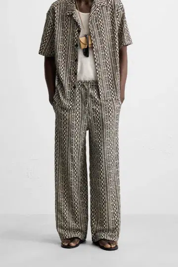 ZARA 자라 릴랙스 핏 자카드 펀칭 팬츠 S-M 완판템