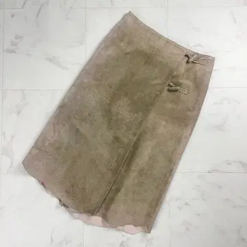 새상품급 GRACE 스웨이드 랩스커트 브라운 36*QC766