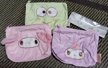 산리오 푹신푹신 FACE 사다리꼴 파우치