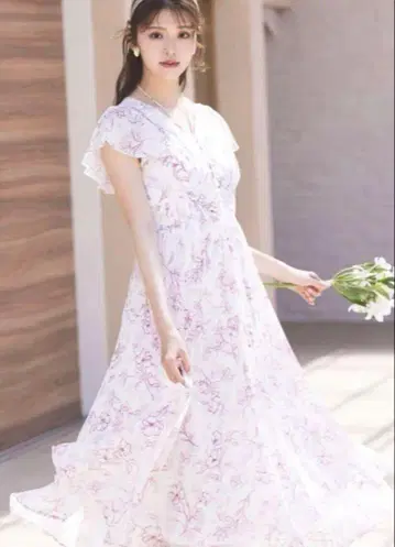 toccocloset 펄 장식 넥 리본 수채화 라인 플라워 플리츠 원피스