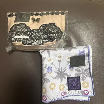 ANNA SUI 레이스 장식 핑크 소품함 손수건 세트
