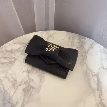 Maison de FLEUR F 리본 키 케이스