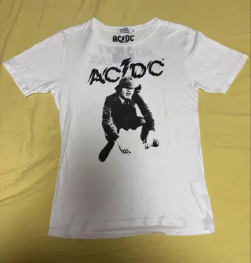 히스테릭 글래머 AC/DC 티셔츠