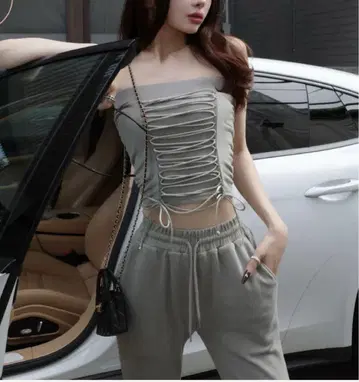 Darich 다리치 레이스업 개더 맨투맨 상의