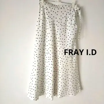 새상품급 프레이아이 도트 플레어 스커트 화이트 블랙 [S]