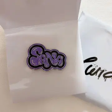 TWICE THIS IS FOR 랜덤 핀 배지 사나