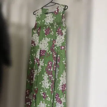Lily Brown 슬리브리스 롱 원피스