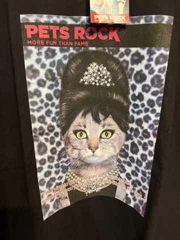 PET ROCK 긴팔 티셔츠
