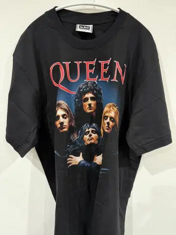 QUEEN 밴딩 티셔츠 블랙
