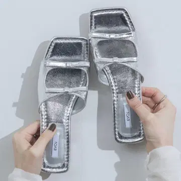 EVOL 스퀘어 리본 플랫 샌들 IY5634