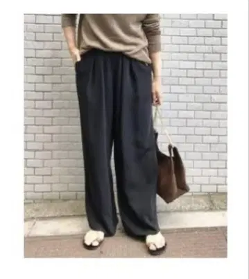 Deuxieme Classe 새틴 턱 팬츠 네이비
