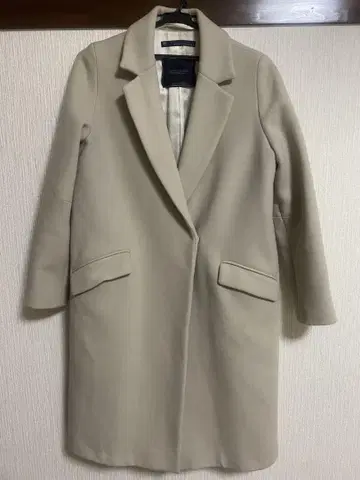 베이지 롱 코트 새틴 안감