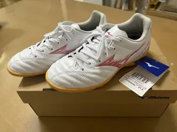 미사용 새상품 풋살화 미즈노 21.5cm