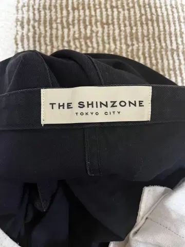THE SHINZONE 테이퍼드 팬츠